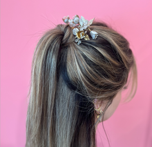Load image into Gallery viewer, Floral Jewel Hair Pins  | Twigs and Honey
